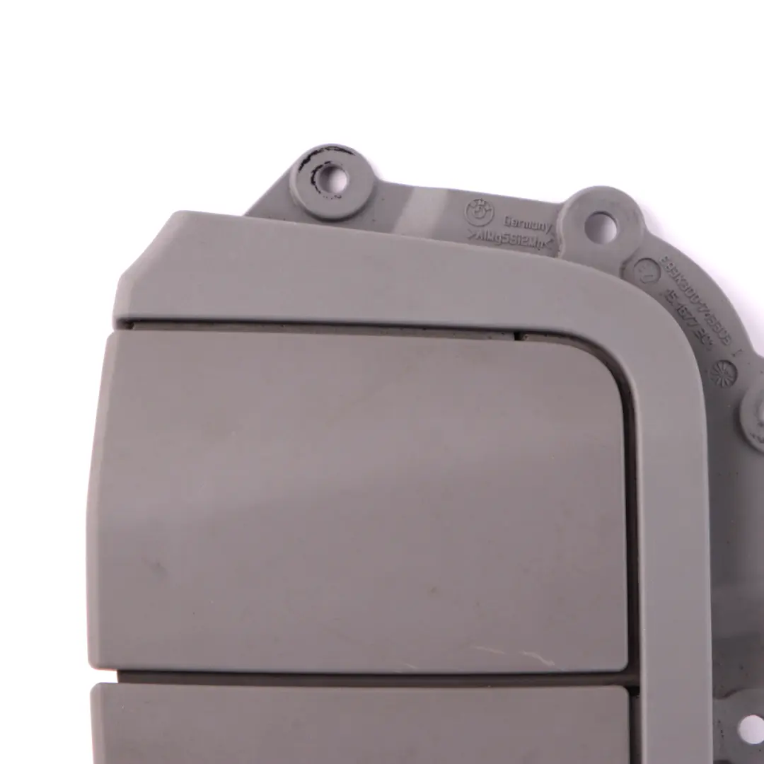 Osłona Dachu Lewa Szara do BMW E93 Cabrio o numerze 7174546 BMW E93 Cabrio Osłona Dachu Lewa Szara - SKU 7174546 - Numer Części 7174546