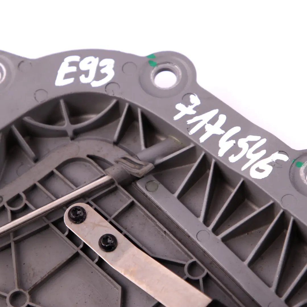 Tapa superior plegable Tapa de techo izquierda Gris para BMW Serie 3 E93 con número de pieza 7174546 BMW Serie 3 E93 Tapa superior plegable Tapa de techo izquierda Gris - SKU 7174546 - Número de pieza 7174546