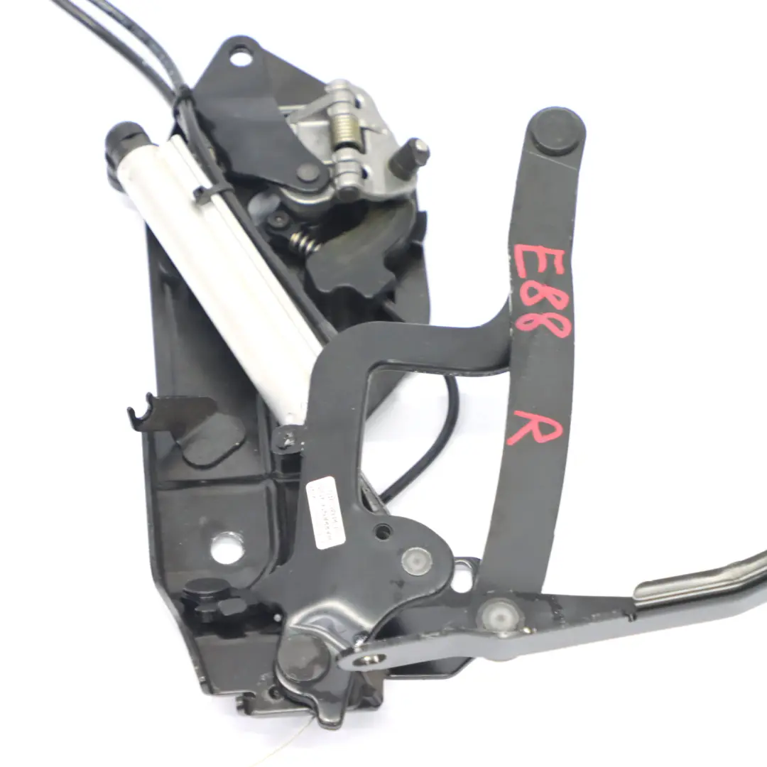 Techo Plegable Mecanismo Bisagra Derecha para BMW E88 Convertible con número de pieza 7174774 BMW E88 Convertible Techo Plegable Mecanismo Bisagra Derecha - SKU 7174774-1 - Número de pieza 7174774