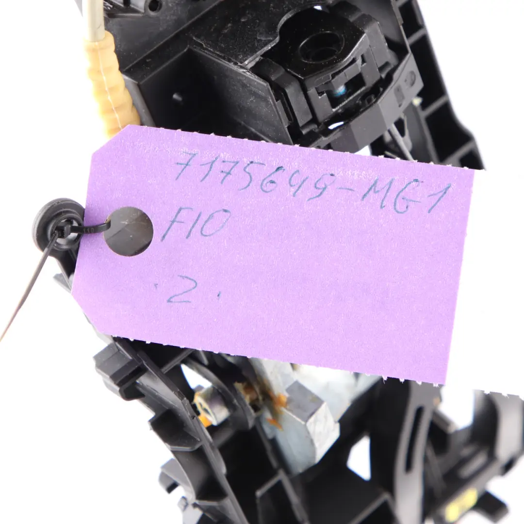 Door Handle BMW F10 F11 Grab Outside Rear Left N/S Mineral Grey Metallic - B39 to with Part number 7175649 Door Handle BMW F10 F11 Grab Outside Rear Left N/S Mineral Grey Metallic - B39 - SKU 7175649-MG1 - Part number 7175649