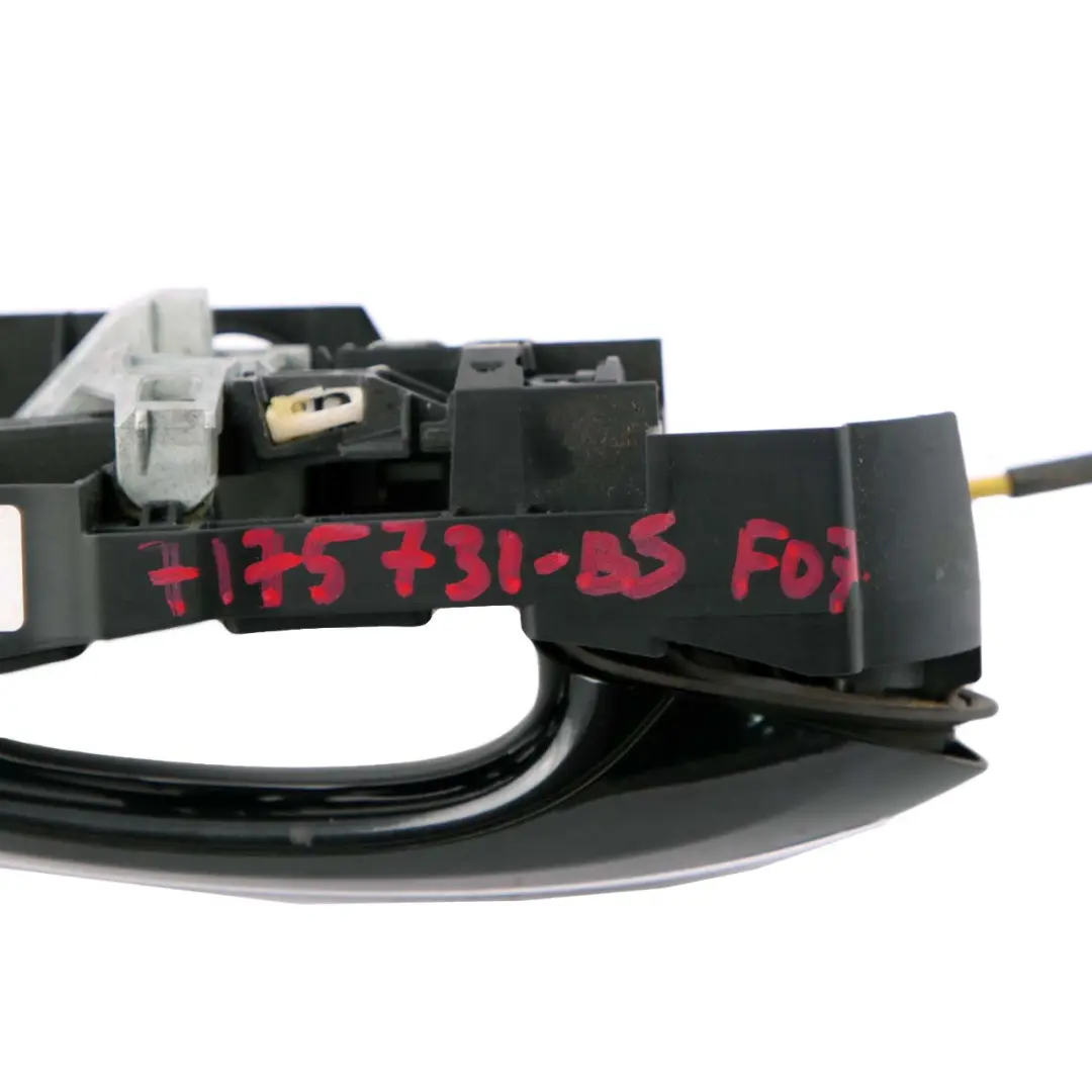 BMW 5 7 Series F01 F02 F07 Left N/S Grab Door Handle Black Sapphire Metallic 475 - SKU 7175731-BS-1 - Part number 7175731
