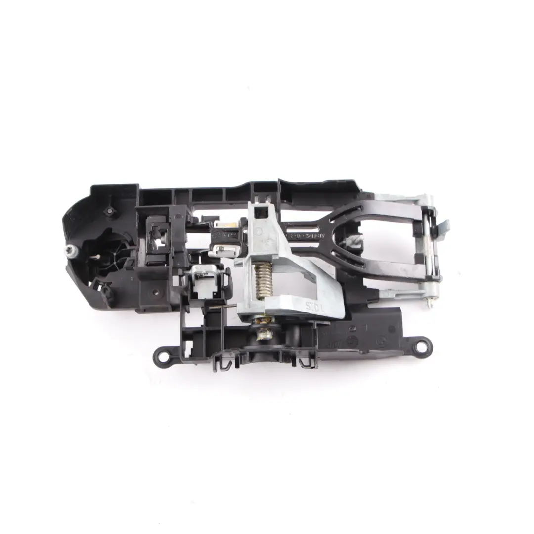 Wspornik Klamki Zewnętrznej Przód Lewy Podstawa do BMW F01 F02 F03 o numerze 7175731 BMW F01 F02 F03 Wspornik Klamki Zewnętrznej Przód Lewy Podstawa - SKU 7175731 - Numer Części 7175731