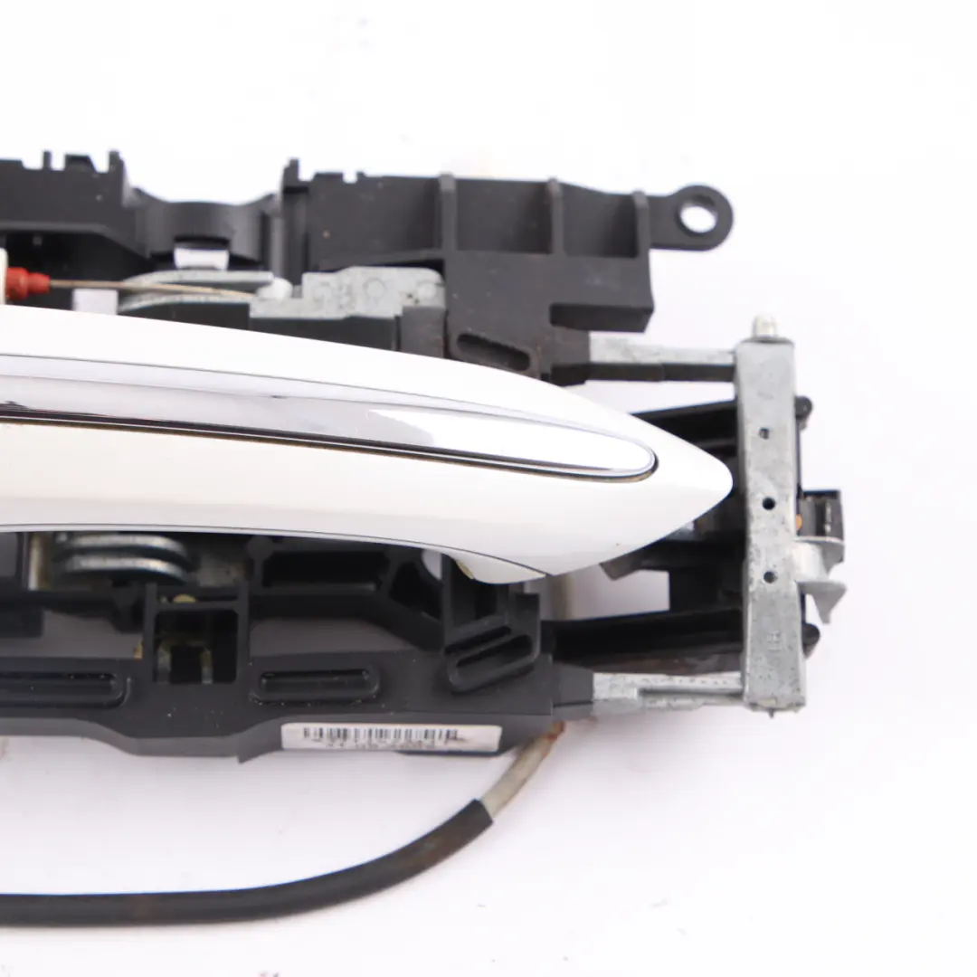 BMW F01 F02 Asidero Puerta Trasera Derecha Mineralweiss Blanco Mineral A96 - SKU 7175732-MW1 - Número de pieza 7175732