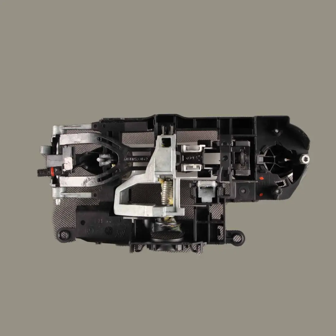 Right O/S Grab Door Handle Mineralweiss Mineral White A96 to BMW F01 F02 Rear with Part number 7175732 BMW F01 F02 Rear Right O/S Grab Door Handle Mineralweiss Mineral White A96 - SKU 7175732-MW - Part number 7175732