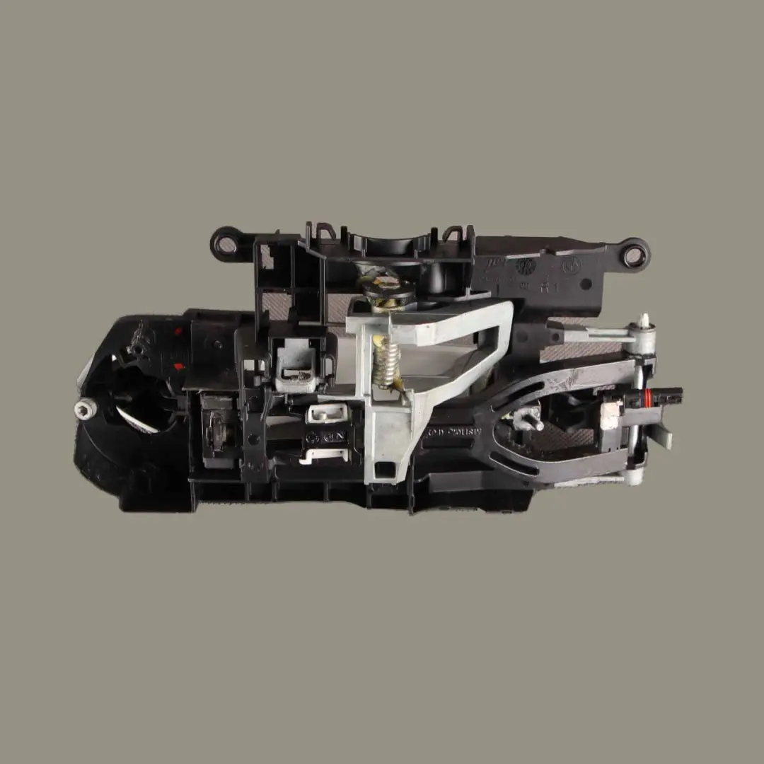 BMW F01 F02 Rear Right O/S Grab Door Handle Mineralweiss Mineral White A96 - SKU 7175732-MW - Part number 7175732