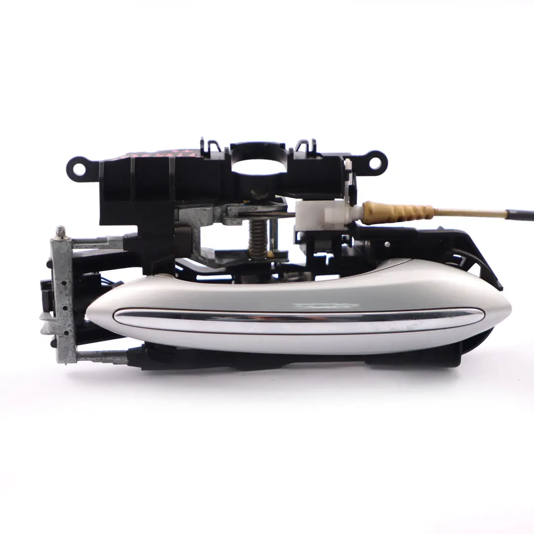 Maniglia porta BMW F07 GT F01 posteriore destra presa Titan Argento Metallizzato per con numero di parte 7175732 Maniglia porta BMW F07 GT F01 posteriore destra presa Titan Argento Metallizzato - SKU 7175732-TS - Numero di parte 7175732