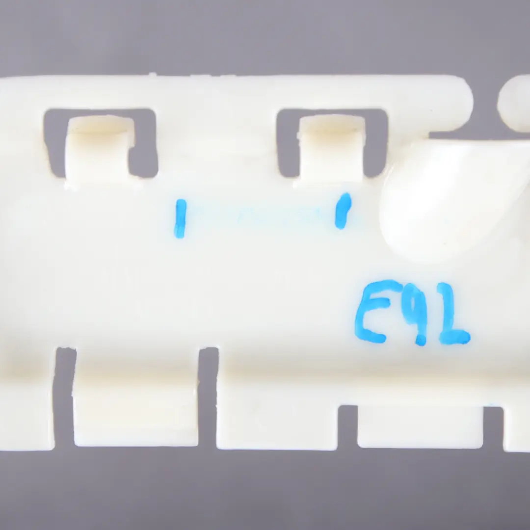 Boot Lid Rear Trunk Tailgate Bowden Cable Holder Bracket to BMW E90 E92 with Part number 7175963 BMW E90 E92 Boot Lid Rear Trunk Tailgate Bowden Cable Holder Bracket - SKU 7175963 - Part number 7175963