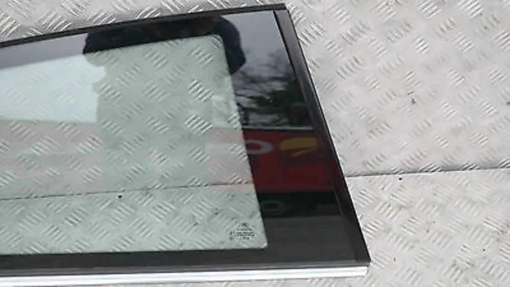 BMW E81 Side Window Glass Rear Right O/S Alu Matt - SKU 7176666 - Part number 51377176666