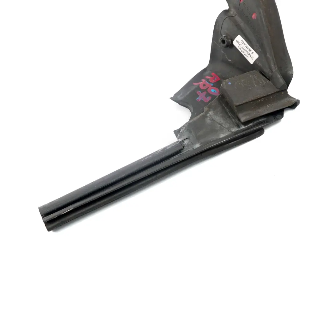 Guarnizione canale BMW F07 Porta posteriore destra Striscia esterna per con numero di parte 7176778 Guarnizione canale BMW F07 Porta posteriore destra Striscia esterna - SKU 7176778 - Numero di parte 7176778