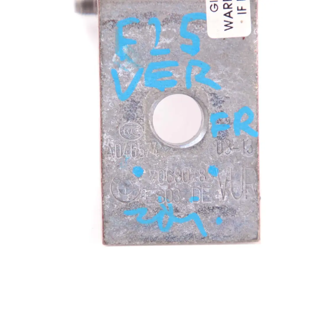 Front Right O/S Door Hinge Lower Vermilionrot Red to BMW E60 E61 E70 F25 with Part number 7068078 BMW E60 E61 E70 F25 Front Right O/S Door Hinge Lower Vermilionrot Red - SKU 7176850-VER - Part number 7068078