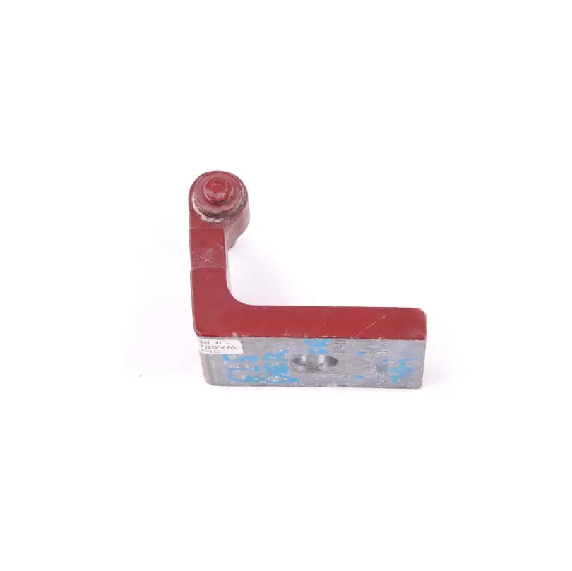 Front Right O/S Door Hinge Lower Vermilionrot Red to BMW E60 E61 E70 F25 with Part number 7068078 BMW E60 E61 E70 F25 Front Right O/S Door Hinge Lower Vermilionrot Red - SKU 7176850-VER - Part number 7068078