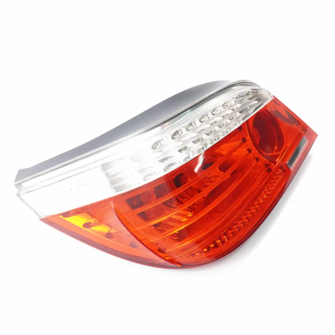 Luz Trasera Blanco Indicador Giro Izquierda para BMW E60 LCI con número de pieza 7177281 BMW E60 LCI Luz Trasera Blanco Indicador Giro Izquierda - SKU 7177281-1 - Número de pieza 7177281