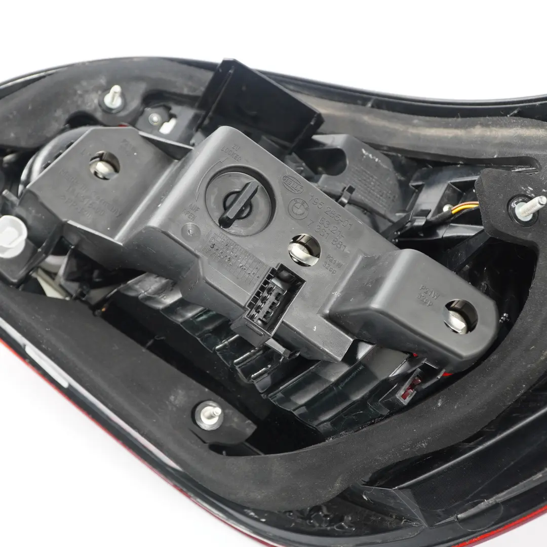BMW E60 LCI Rear Lamp Tail Light White Indicator Turn Left N/S - SKU 7177281-1 - Part number 7177281