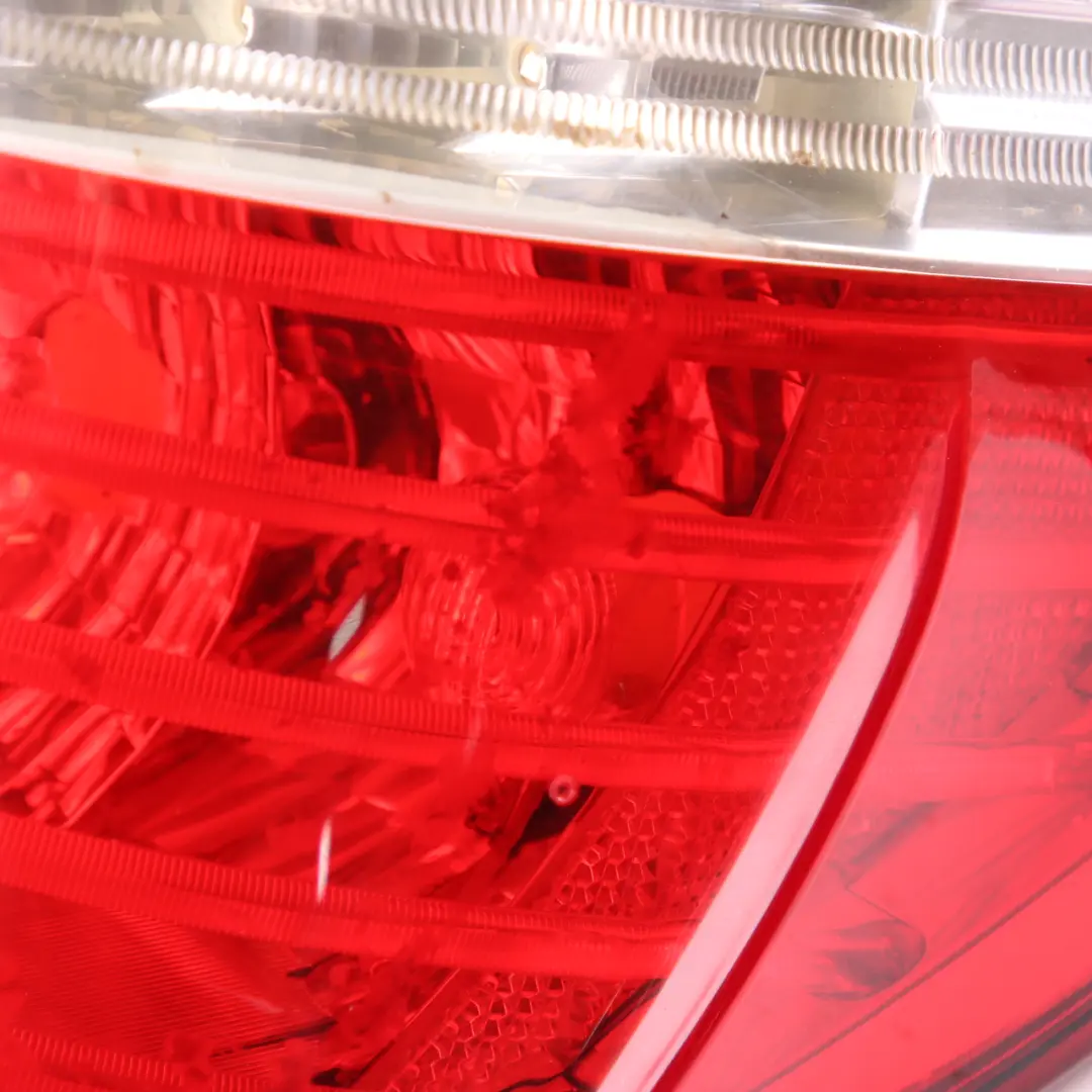 Right O/S Tail Light Lamp White Turn Indicator to BMW E60 LCI Saloon Rear with Part number 7177282 BMW E60 LCI Saloon Rear Right O/S Tail Light Lamp White Turn Indicator - SKU 7177282-3 - Part number 7177282