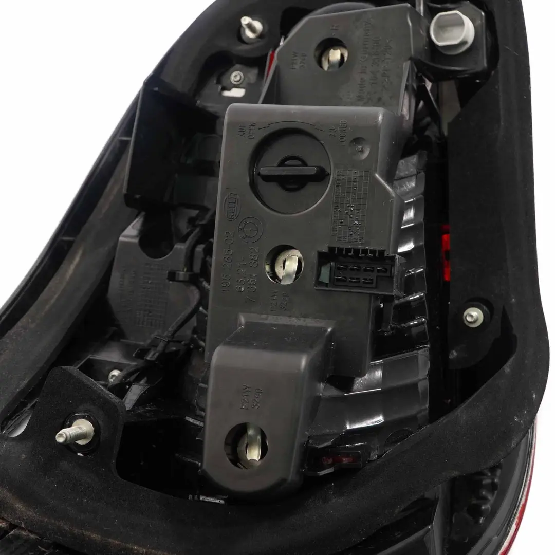 BMW E60 LCI Rücklicht Rück Leuchte Weiß Blinker Rechts - SKU 7177282 - Teilenummer 7177282