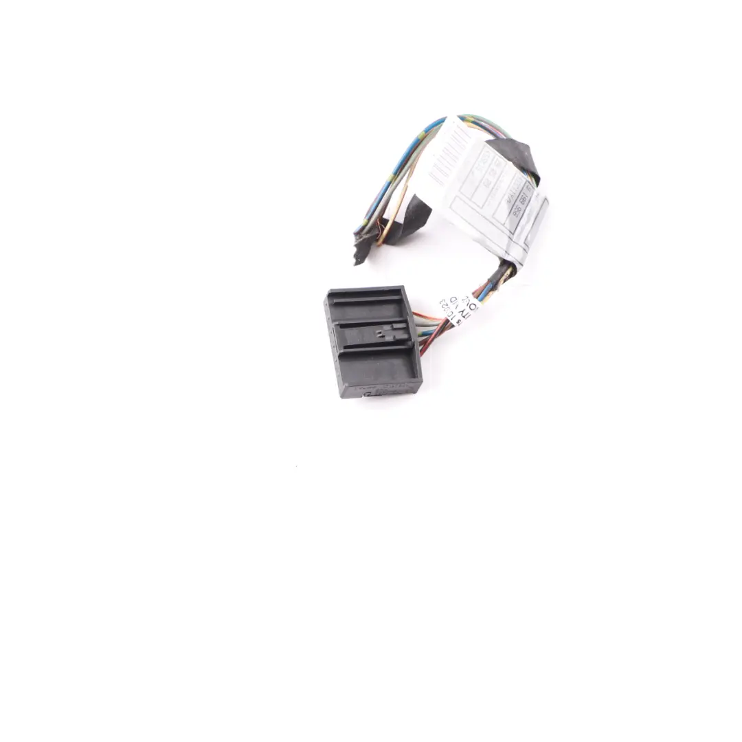 Presa Posteriore Sinistra Lampada Pannello Laterale 6984754 per BMW E61 LCI con numero di parte 7177693 BMW E61 LCI Presa Posteriore Sinistra Lampada Pannello Laterale 6984754 - SKU 7177693-3 - Numero di parte 7177693