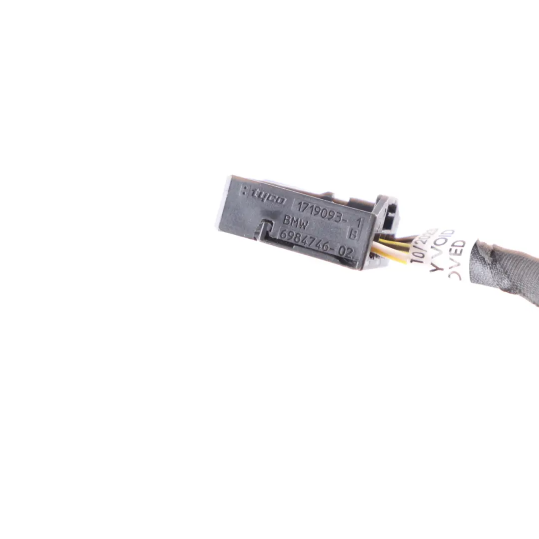 Socket BMW E61 LCI Rear Lamp Touring Left N/S Trunk Lid Wiring 6984746 to Plug with Part number 7177697 Plug Socket BMW E61 LCI Rear Lamp Touring Left N/S Trunk Lid Wiring 6984746 - SKU 7177697-3 - Part number 7177697