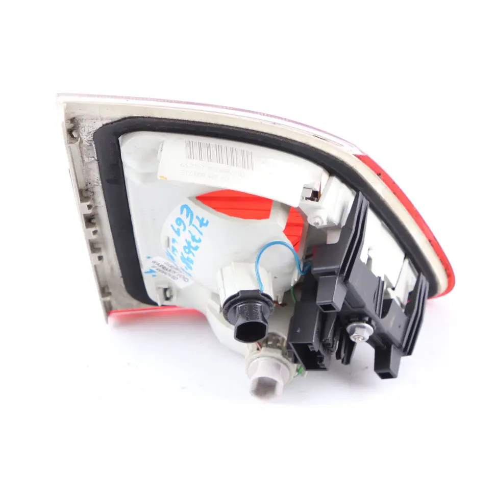 Luce posteriore destra del portellone del bagagliaio per BMW E61 LCI Touring con numero di parte 7177698 BMW E61 LCI Touring Luce posteriore destra del portellone del bagagliaio - SKU 7177698-1 - Numero di parte 7177698