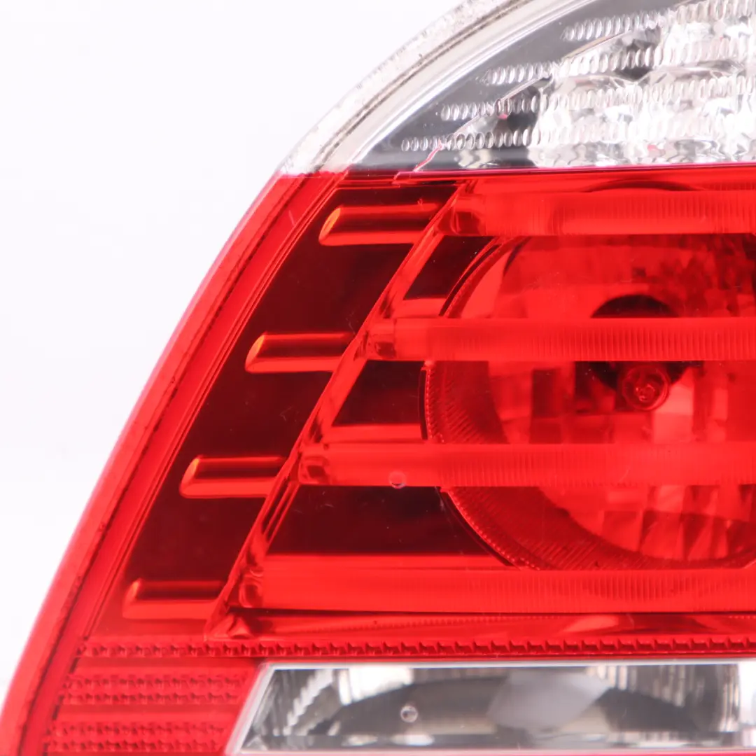 Lamp BMW E61 LCI Touring Right O/S Light Trunk Tailgate Lid to Rear with Part number 7177698 Rear Lamp BMW E61 LCI Touring Right O/S Light Trunk Tailgate Lid - SKU 7177698-2 - Part number 7177698