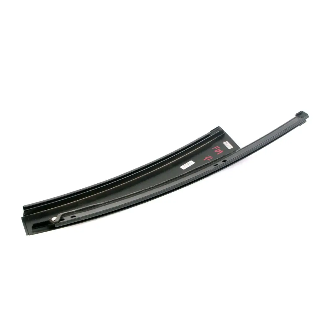 Embellecedor pilar B columna puerta trasera izquierda BMW F01 F02 para con número de pieza 7177955 Embellecedor pilar B columna puerta trasera izquierda BMW F01 F02 - SKU 7177955 - Número de pieza 7177955