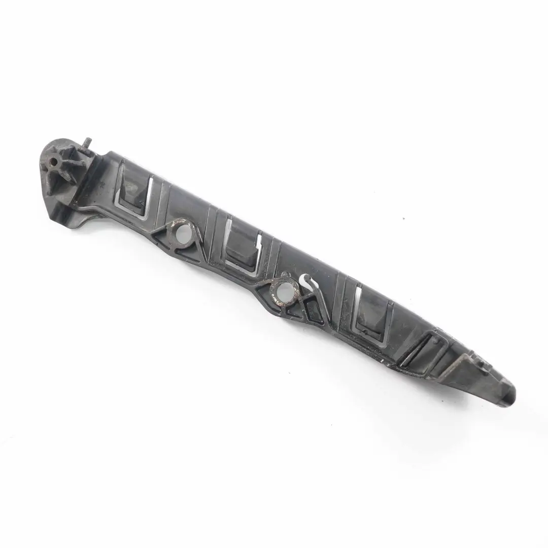 Ślizg Zderzaka Lewy Przód do BMW E60 E61 LCI o numerze 7178077 BMW E60 E61 LCI Ślizg Zderzaka Lewy Przód - SKU 7178077 - Numer Części 7178077