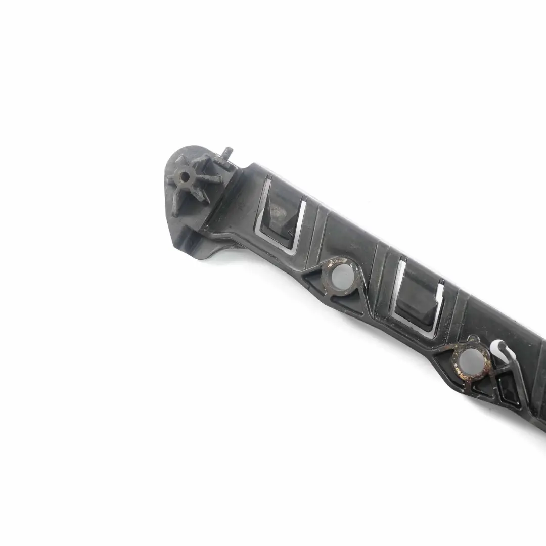 Ślizg Zderzaka Lewy Przód do BMW E60 E61 LCI o numerze 7178077 BMW E60 E61 LCI Ślizg Zderzaka Lewy Przód - SKU 7178077 - Numer Części 7178077