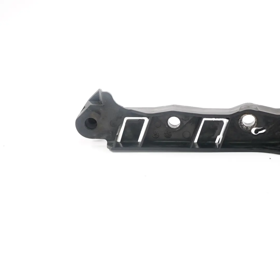 Ślizg Zderzaka Lewy Przód do BMW E60 E61 LCI o numerze 7178077 BMW E60 E61 LCI Ślizg Zderzaka Lewy Przód - SKU 7178077 - Numer Części 7178077