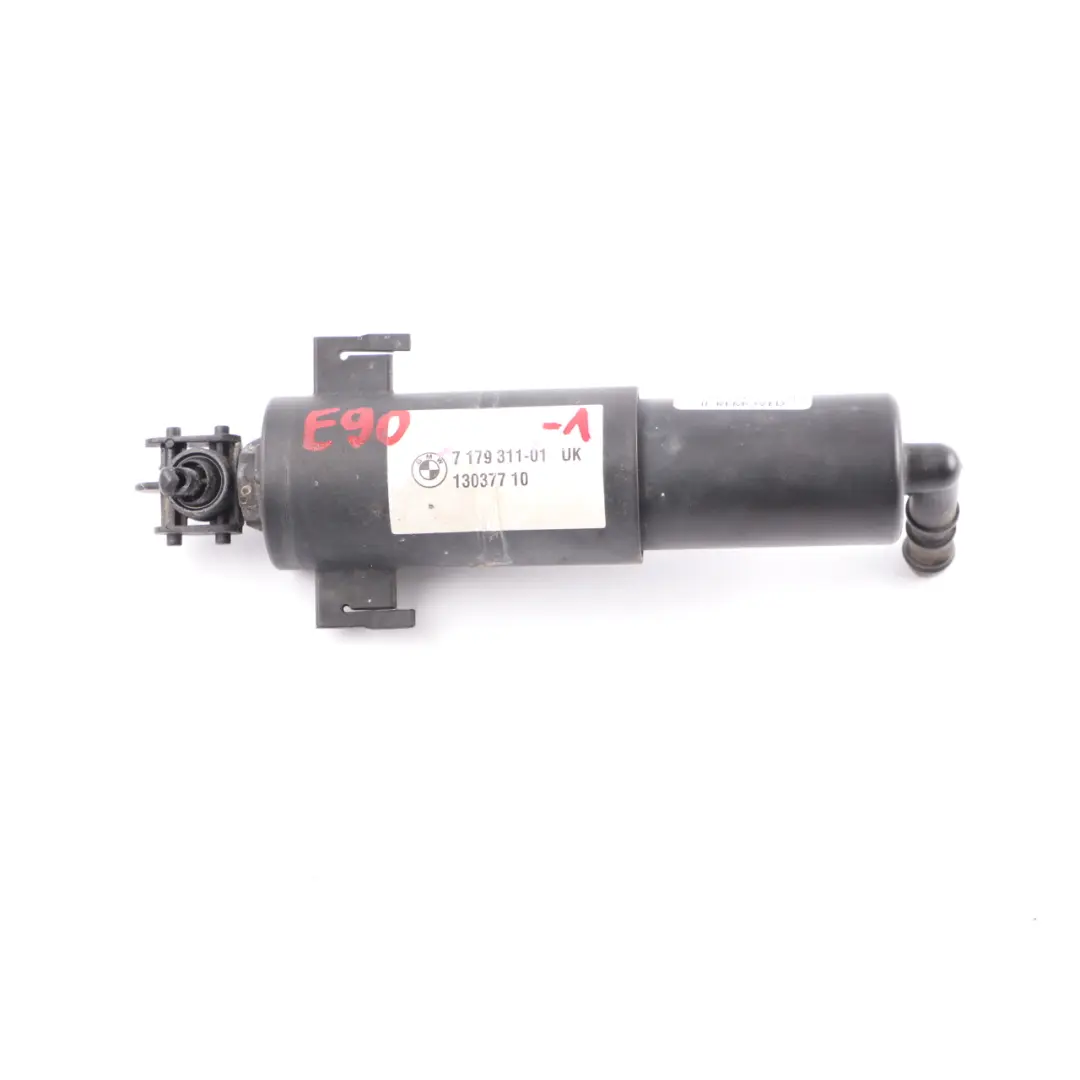 Headlight Washer BMW E90 E91 E92 E93 Headlamp Nozzle Cylinder Spray Jet to with Part number 7179311 Headlight Washer BMW E90 E91 E92 E93 Headlamp Nozzle Cylinder Spray Jet - SKU 7179311-1 - Part number 7179311