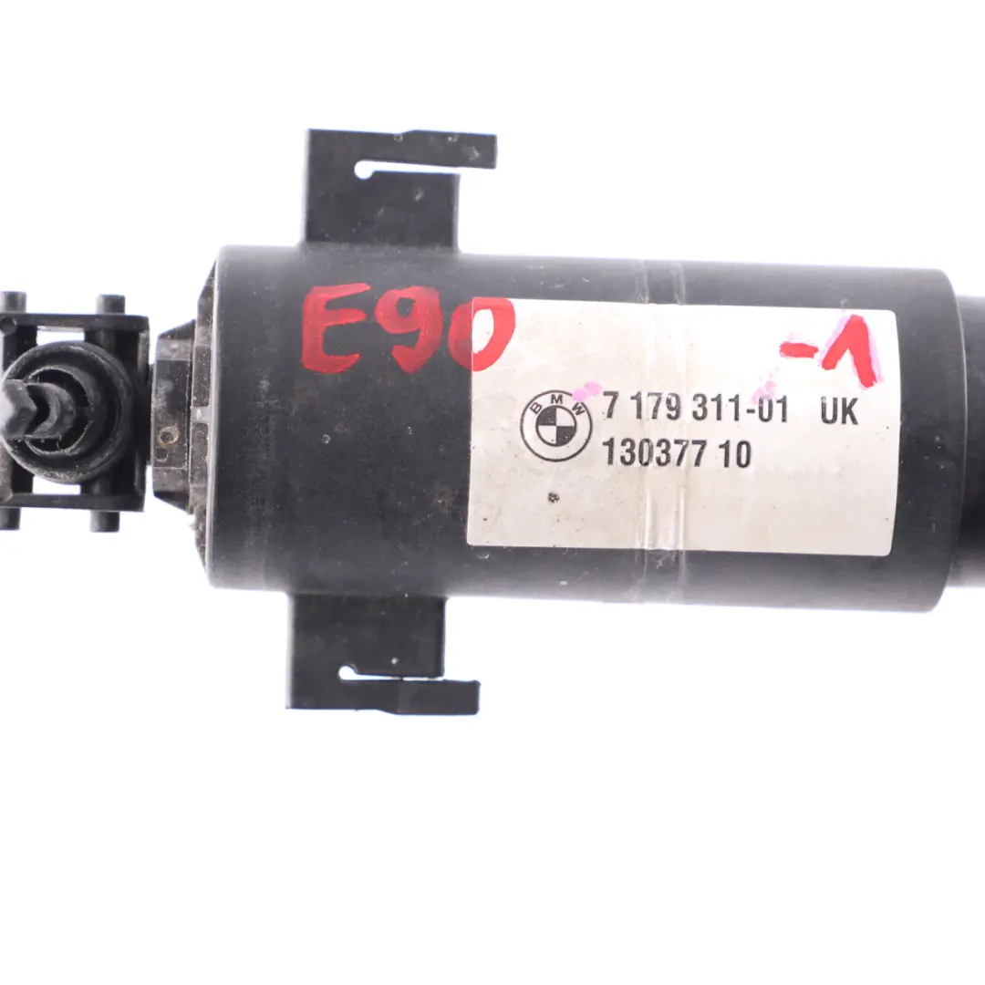 Headlight Washer BMW E90 E91 E92 E93 Headlamp Nozzle Cylinder Spray Jet to with Part number 7179311 Headlight Washer BMW E90 E91 E92 E93 Headlamp Nozzle Cylinder Spray Jet - SKU 7179311-1 - Part number 7179311