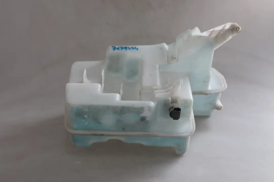 Wasch Flüssigkeits Behälter Wasser Scheiben Wasch für BMW E61 mit Teilenummer 7123494 BMW E61 Wasch Flüssigkeits Behälter Wasser Scheiben Wasch - SKU 7179450 - Teilenummer 7123494