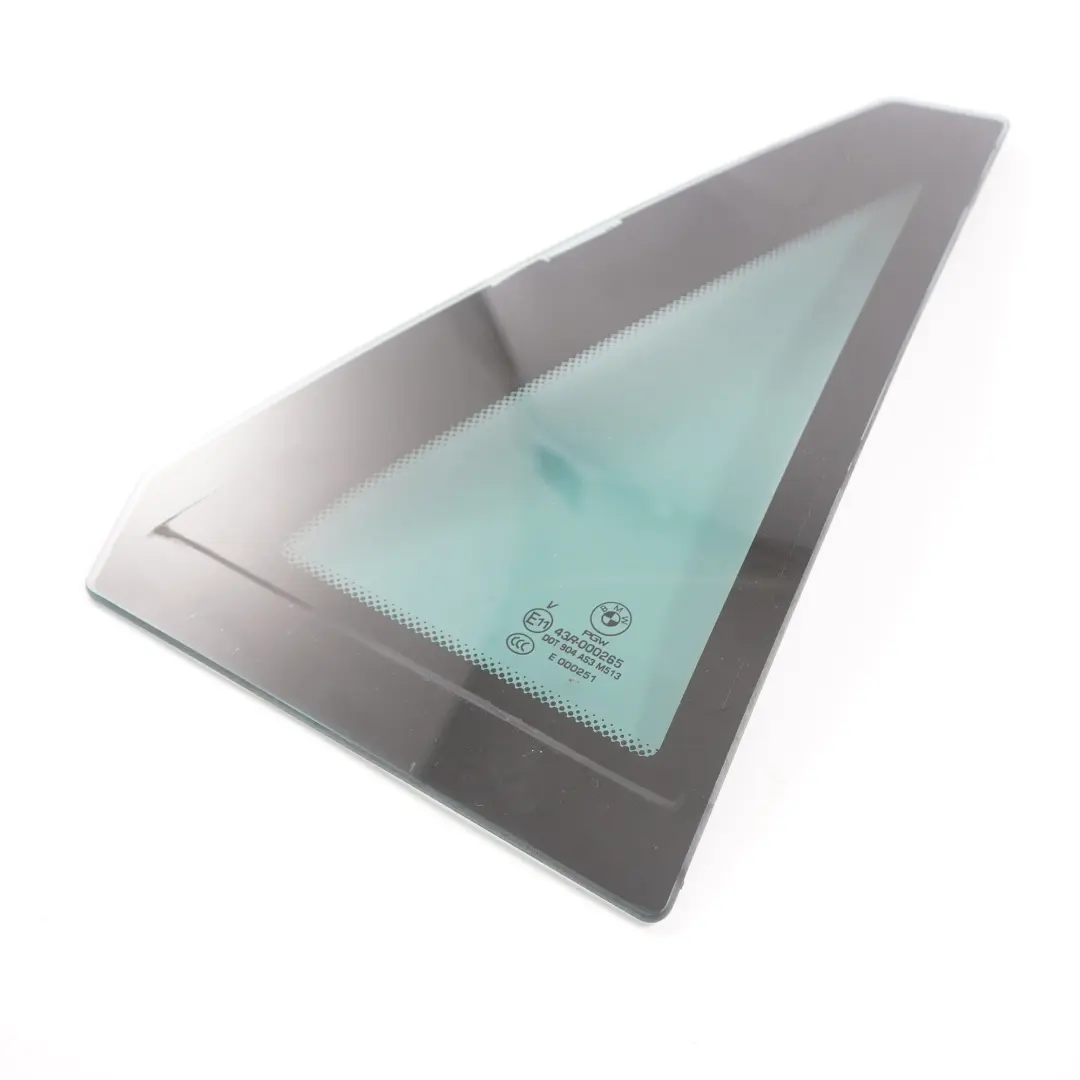 Szyba Drzwi Prawy Tył Trójkąt Czarna AS3 do BMW X6 E71 o numerze 7179770 BMW X6 E71 Szyba Drzwi Prawy Tył Trójkąt Czarna AS3 - SKU 7179770-1 - Numer Części 7179770