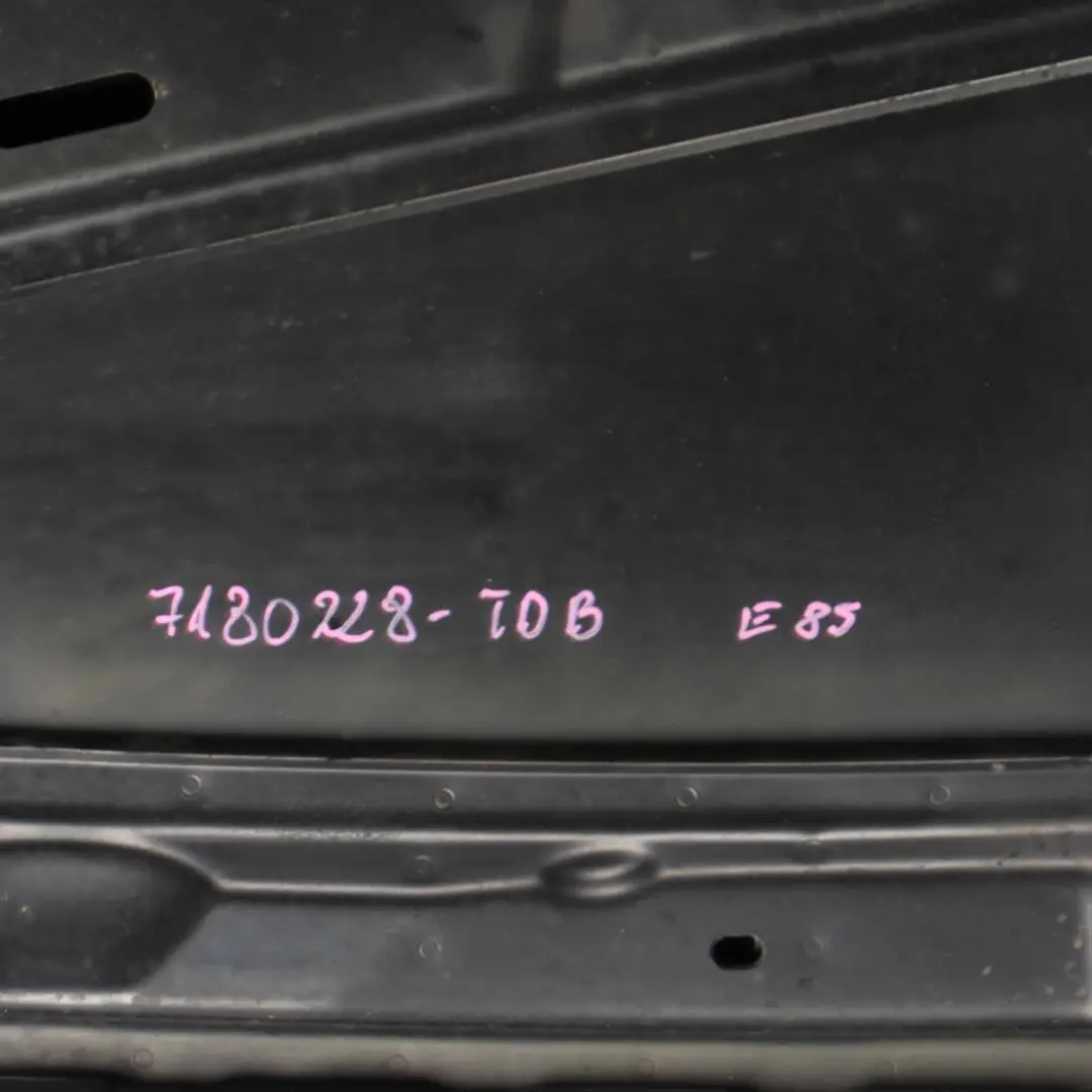 Hood Bonnet Cover Panel Toledoblau Toledo Blue Metallic - 482 to BMW Z4 E85 with Part number 7180228 BMW Z4 E85 Hood Bonnet Cover Panel Toledoblau Toledo Blue Metallic - 482 - SKU 7180228-TDB - Part number 7180228
