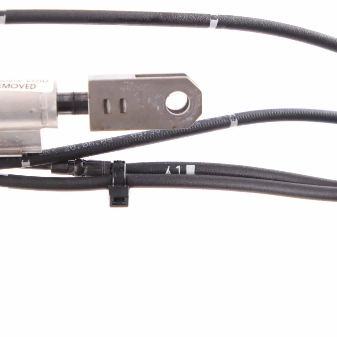 tetto rigido pieghevole sinistra Cilindro idraulico per BMW E93 F33 Cabrio con numero di parte 7181109 BMW E93 F33 Cabrio tetto rigido pieghevole sinistra Cilindro idraulico - SKU 7181109 - Numero di parte 7181109