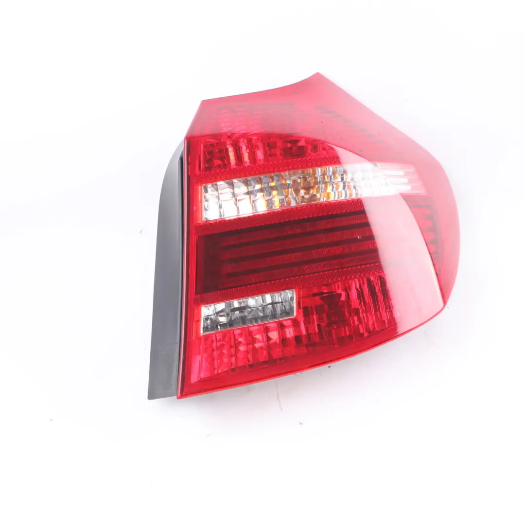 Lamp BMW E81 E87 LCI LED Light Right O/S Side Panel Tail Light to Rear with Part number 7181298 Rear Lamp BMW E81 E87 LCI LED Light Right O/S Side Panel Tail Light - SKU 7181298-2 - Part number 7181298