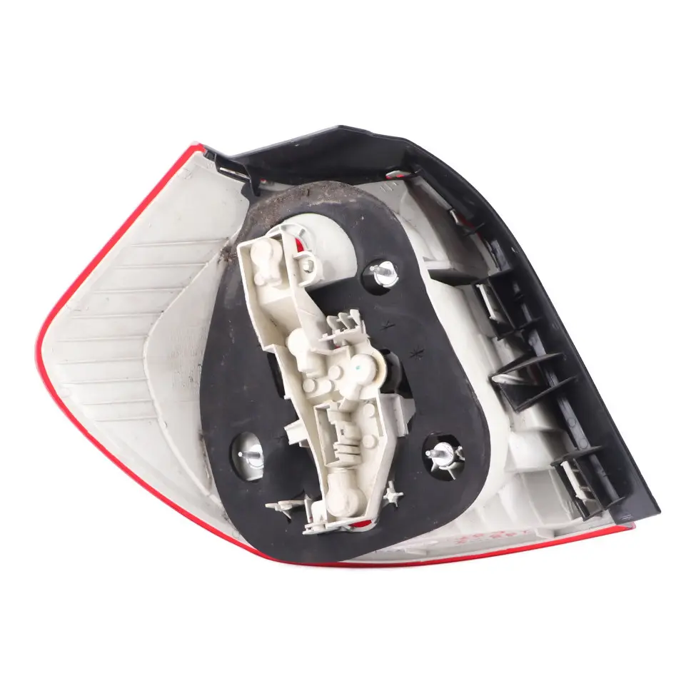 Lamp BMW E81 E87 LCI LED Light Right O/S Side Panel Tail Light to Rear with Part number 7181298 Rear Lamp BMW E81 E87 LCI LED Light Right O/S Side Panel Tail Light - SKU 7181298-2 - Part number 7181298