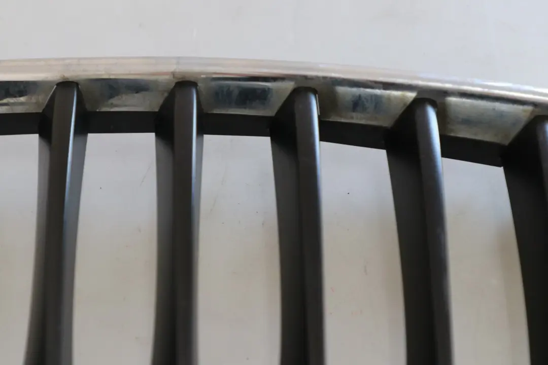 BMW Z4 Series E89 Front Bumper Centre Grille Chrome Right O/S - SKU 7181548 - Part number 7181548
