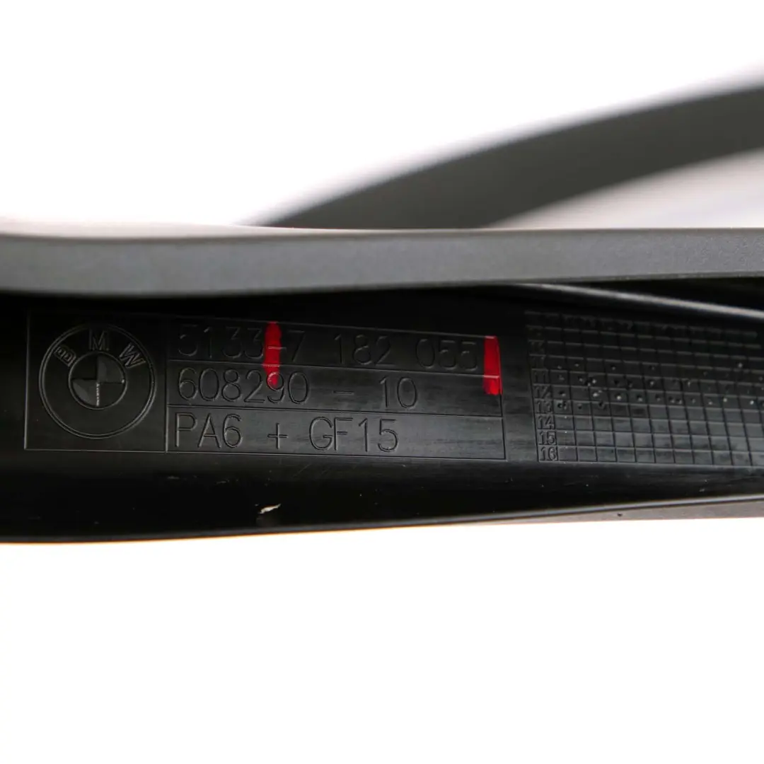 BMW F11 Osłona Ramy Szyby Drzwi Lewy Tył - SKU 7182055 - Numer Części 7182055