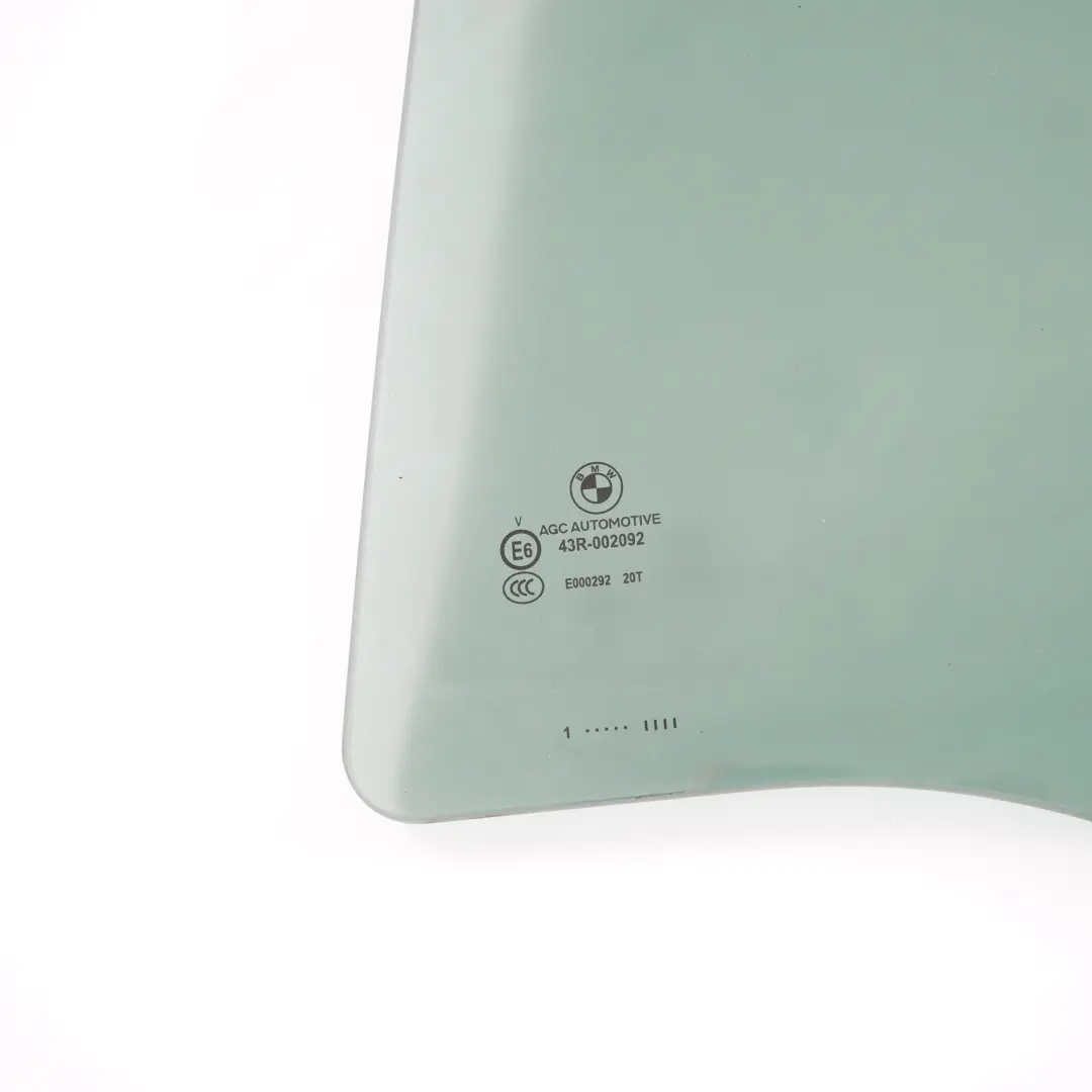 Szyba Boczna Drzwi Tył Lewa SSG do BMW F10 o numerze 7182123 BMW F10 Szyba Boczna Drzwi Tył Lewa SSG - SKU 7182123 - Numer Części 7182123