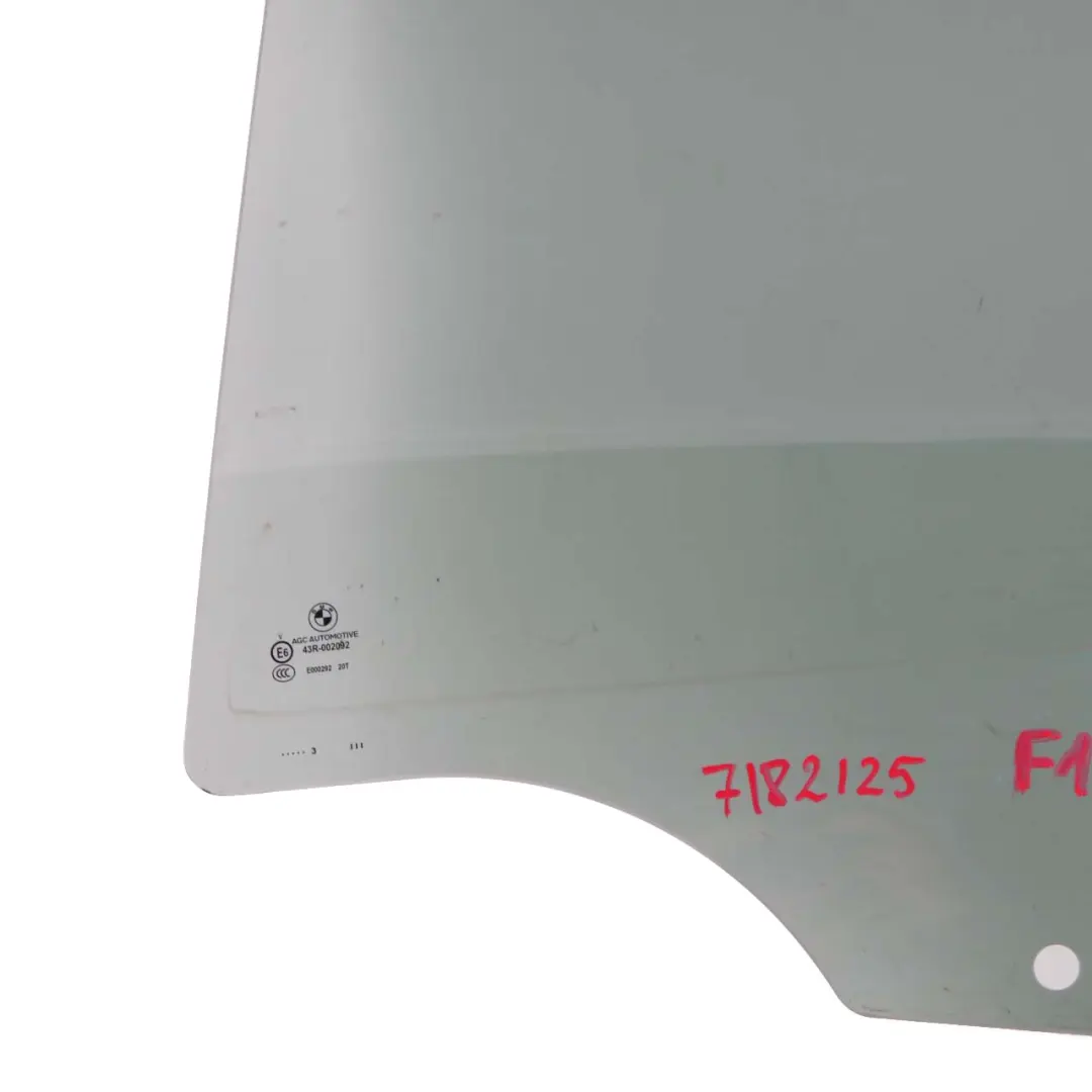 BMW F11 Szyba Boczna Drzwi Lewy Tył Tylna Zielona SSG - SKU 7182125 - Numer Części 7182125