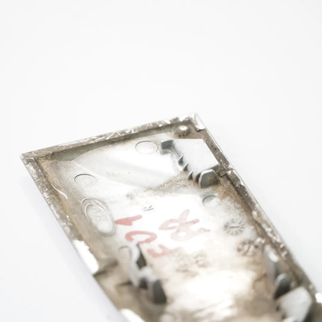 Trim Additiona Témoin lumineux droit pour BMW F01 F02 F03 à propos du numéro de pièce 7182190 BMW F01 F02 F03 Trim Additiona Témoin lumineux droit - SKU 7182190 - Numéro de pièce 7182190