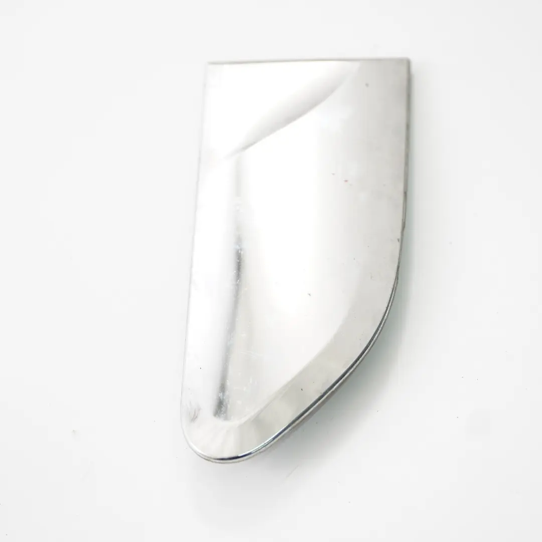 Trim Additiona Indicador luminoso derecho para BMW F01 F02 F03 con número de pieza 7182190 BMW F01 F02 F03 Trim Additiona Indicador luminoso derecho - SKU 7182190 - Número de pieza 7182190