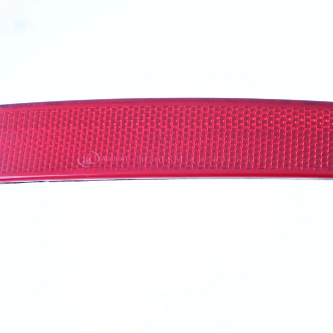 Reflector Lamp Rear Right Bumper Trim Reflection Red to BMW F01 F02 with Part number 7182192 BMW F01 F02 Reflector Lamp Rear Right Bumper Trim Reflection Red - SKU 7182192 - Part number 7182192