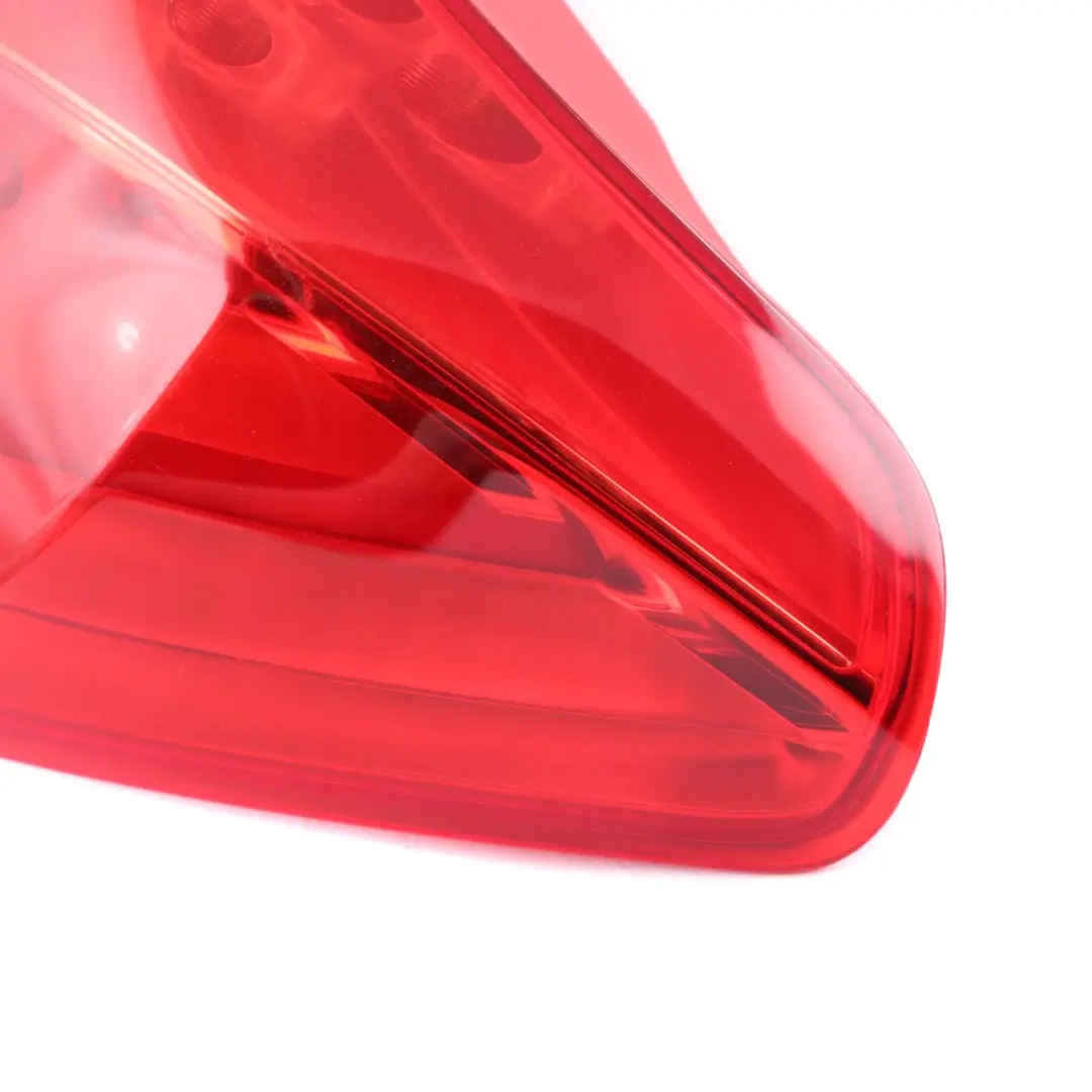  Lampada posteriore BMW F01 F02 F03 Luce nel pannello laterale destro - SKU 7182198 - Numero di parte 7182198
