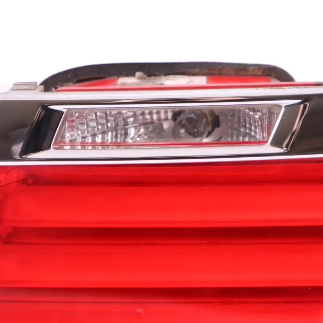 Rear Light BMW F01 F02 F04 Lamp Trim In Trunk Lid Tailgate Right O/S - SKU 7182206 - Part number 7182206