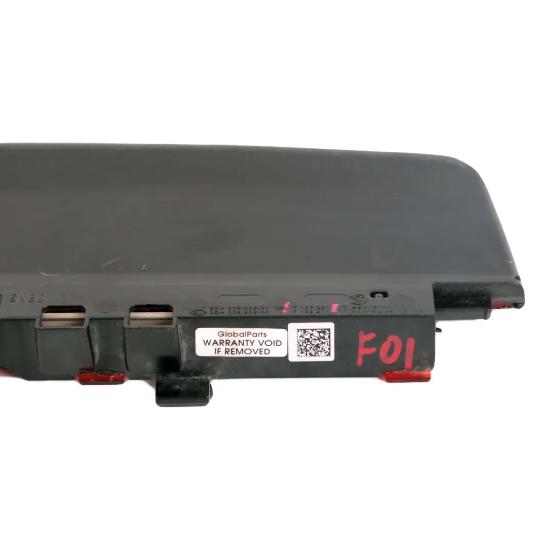 Luce Freno Posteriore Terza Lampada Stop Faro Rosso per BMW F01 F02 con numero di parte 7182211 BMW F01 F02 Luce Freno Posteriore Terza Lampada Stop Faro Rosso - SKU 7182211 - Numero di parte 7182211