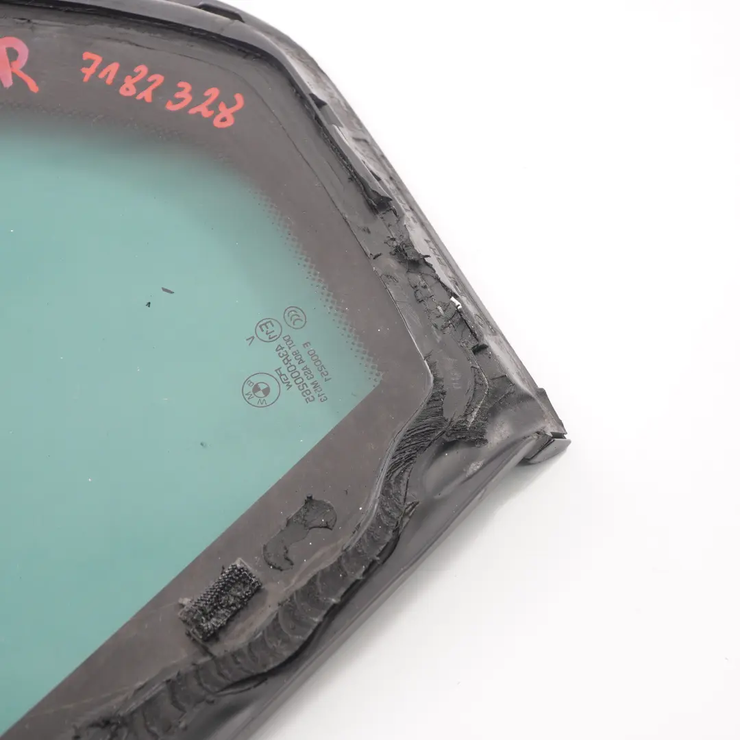 Ventana Lateral Trasera Derecha Cristal Tintado AS3 para BMW X6 E71 con número de pieza 7182328 BMW X6 E71 Ventana Lateral Trasera Derecha Cristal Tintado AS3 - SKU 7182328 - Número de pieza 7182328