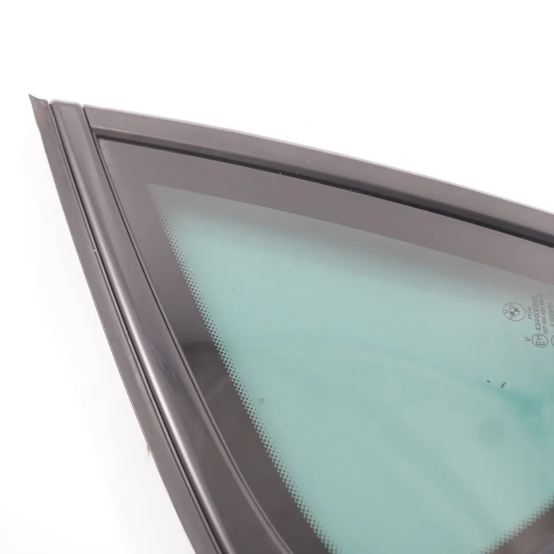 Ventana Lateral Trasera Derecha Cristal Tintado AS3 para BMW X6 E71 con número de pieza 7182328 BMW X6 E71 Ventana Lateral Trasera Derecha Cristal Tintado AS3 - SKU 7182328 - Número de pieza 7182328