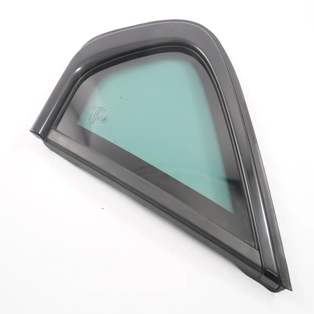 Ventana Lateral Trasera Derecha Cristal Tintado AS3 para BMW X6 E71 con número de pieza 7182328 BMW X6 E71 Ventana Lateral Trasera Derecha Cristal Tintado AS3 - SKU 7182328 - Número de pieza 7182328