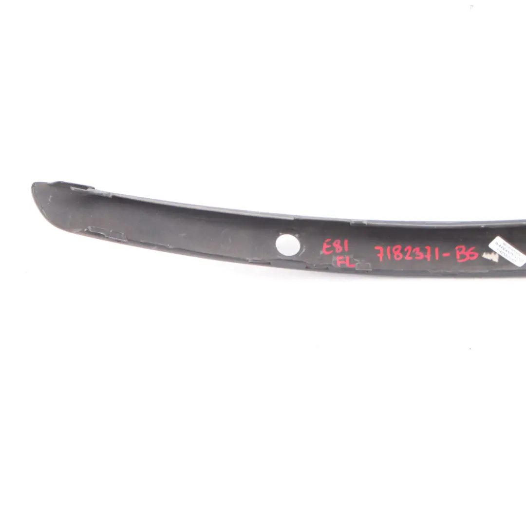 BMW E81 E87N LCI Striscia Di Gomma Protettiva Paraurti Anteriore Sinistra Nero - SKU 7182371-BS - Numero di parte 7182371