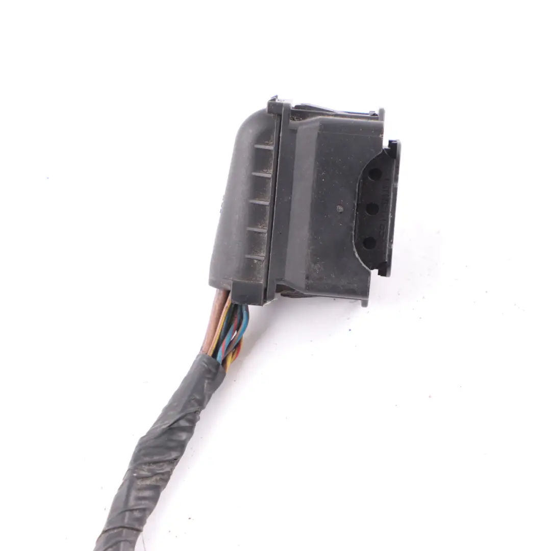 Socket BMW E92 E93 Bi-Xenon Headlight Front Lamp Right O/S Wiring 6925638 Plug - SKU 7182510-6 - Part number 7182510
